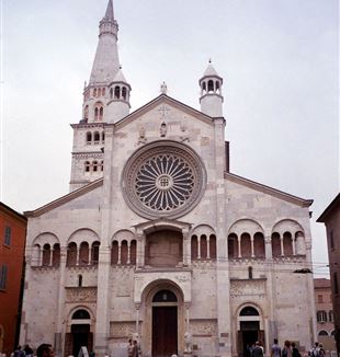 Modena Cathedral. Wikimedia Commons