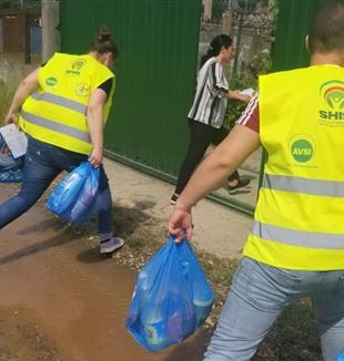 SHIS volunteers working in Albania